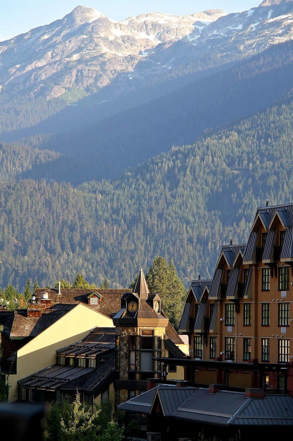Clock Tower Resort Whistler Exterior foto