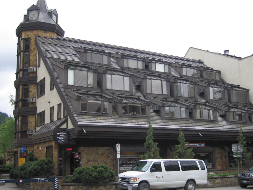 Clock Tower Resort Whistler Exterior foto